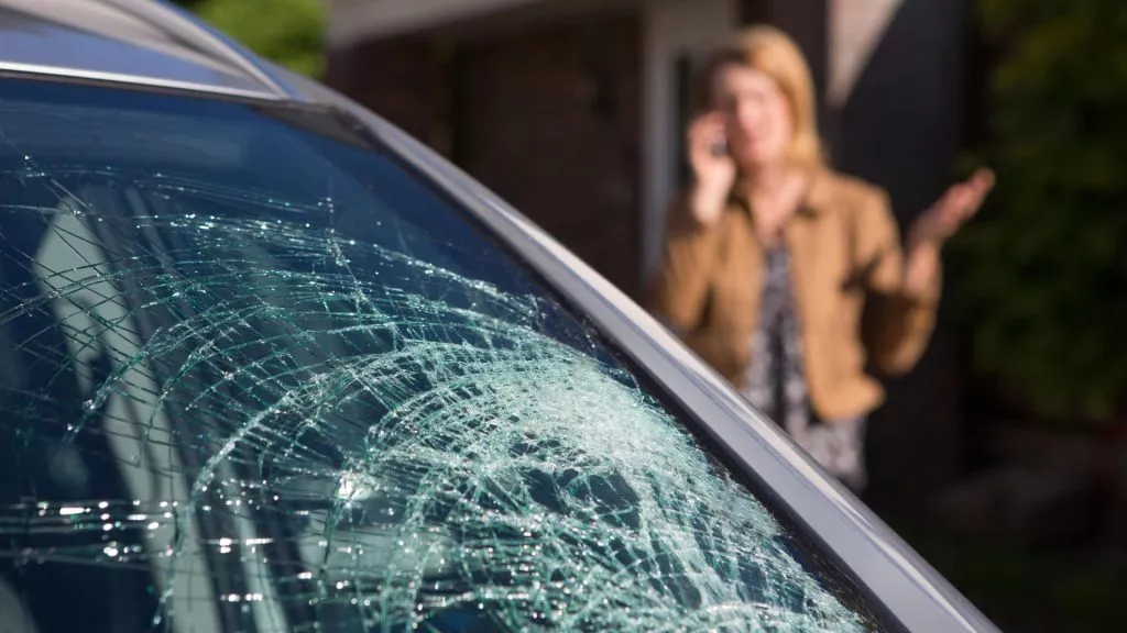 insurance cover windshield replacement